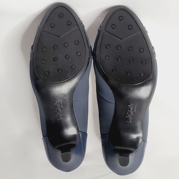 Life Stride Pascal Dress Pump - Picture 7 of 10